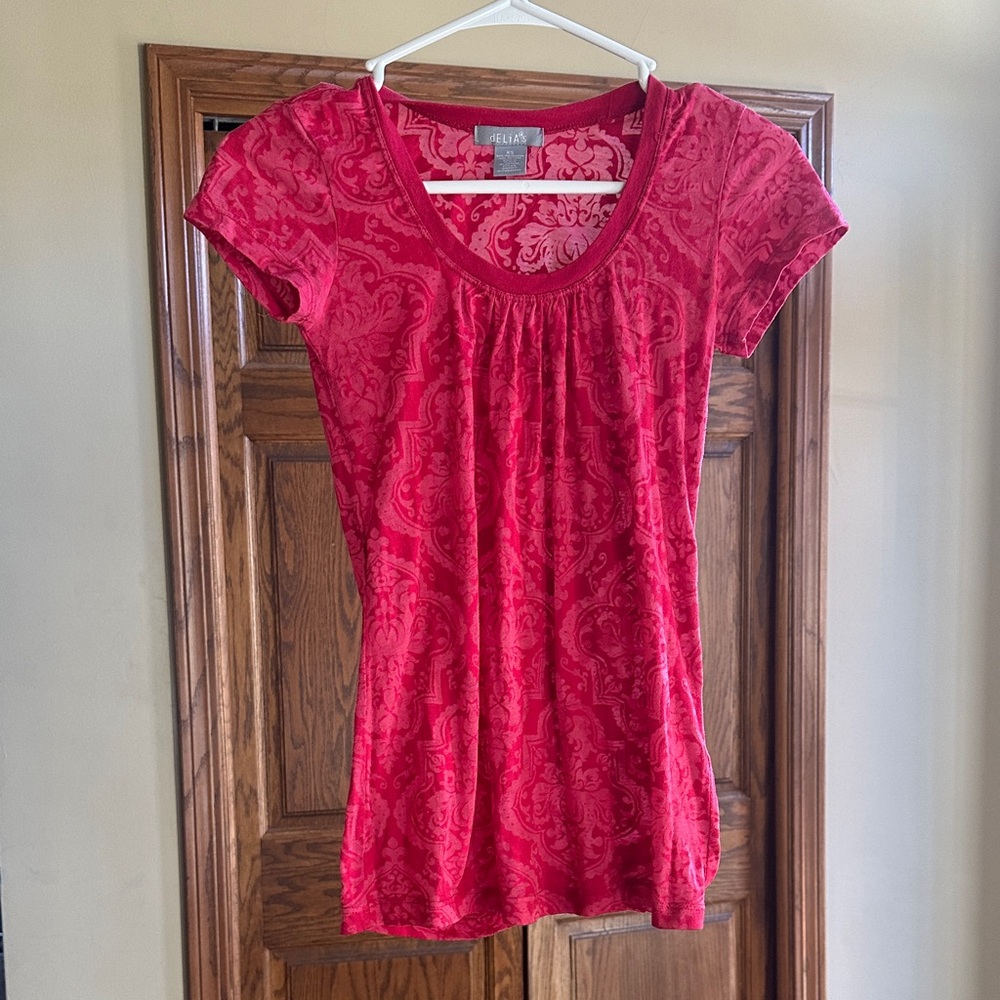 dELiA*s Red Pink Top!